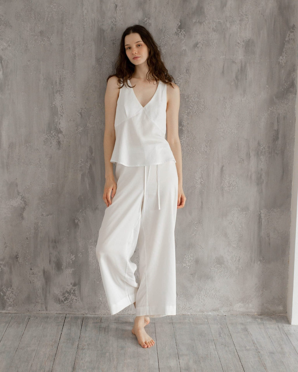 Штани широкі від ANMIREPOSE