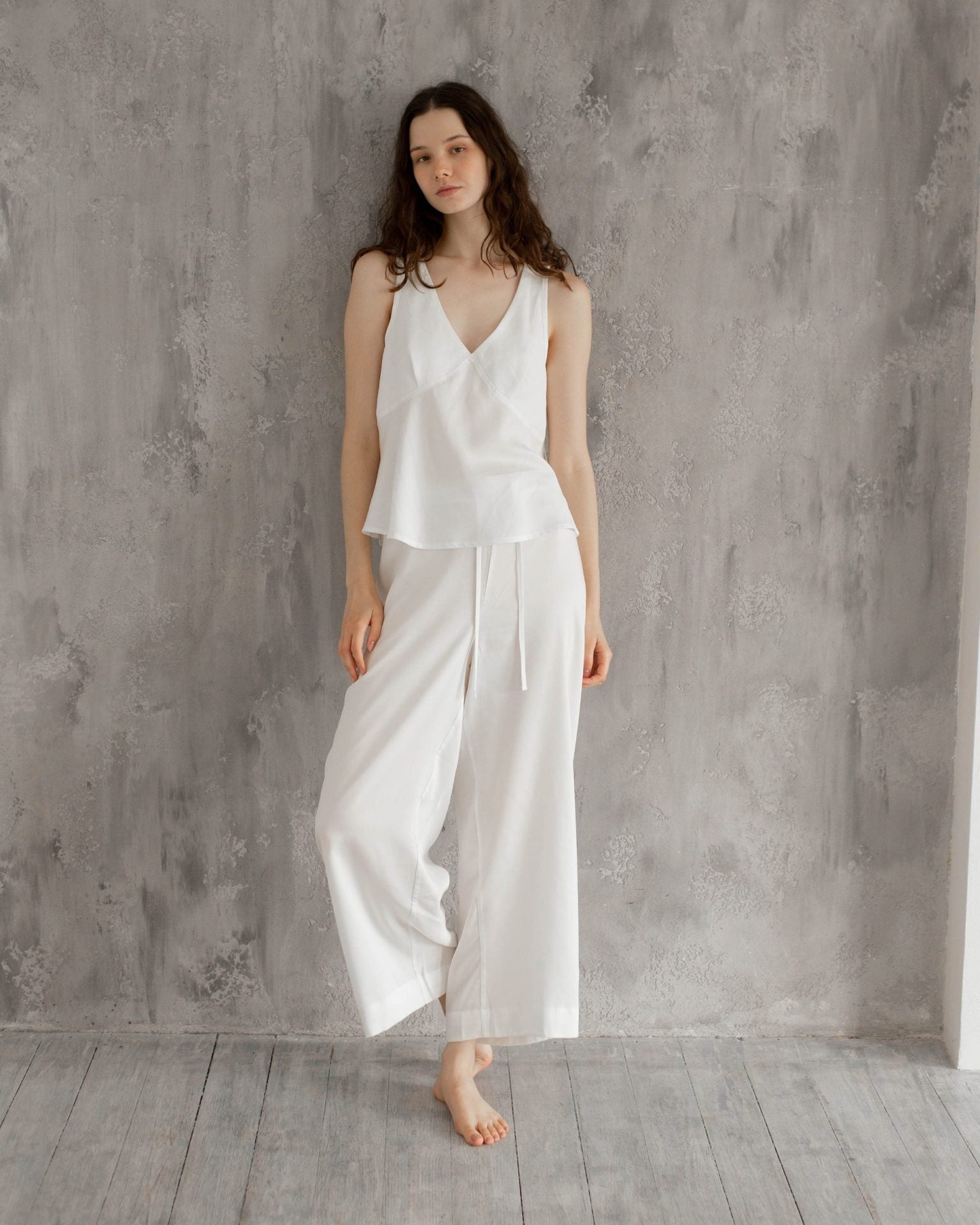 Штани широкі від ANMIREPOSE