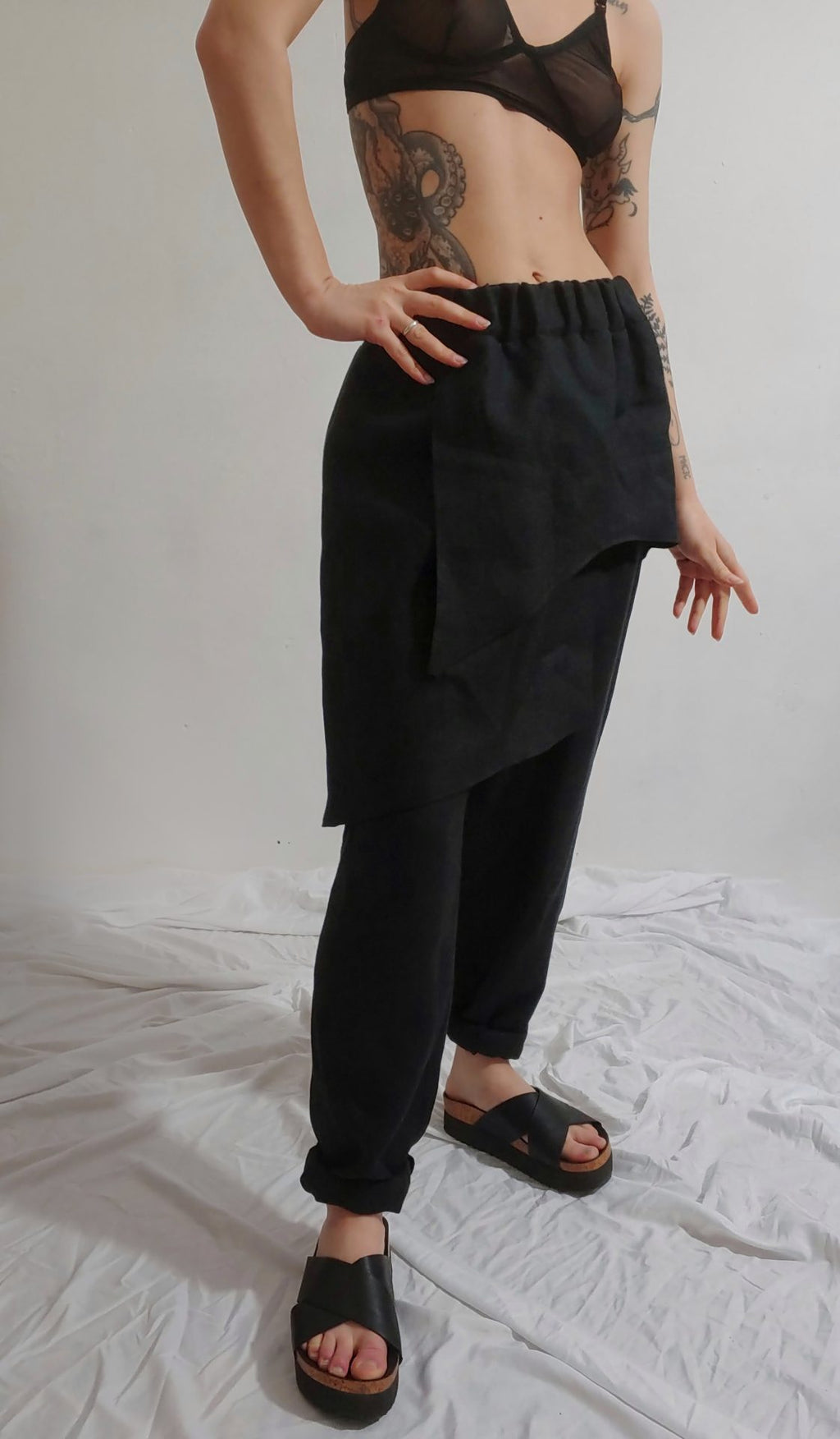 Ľanové nohavice od RAHIM ITEGEZ