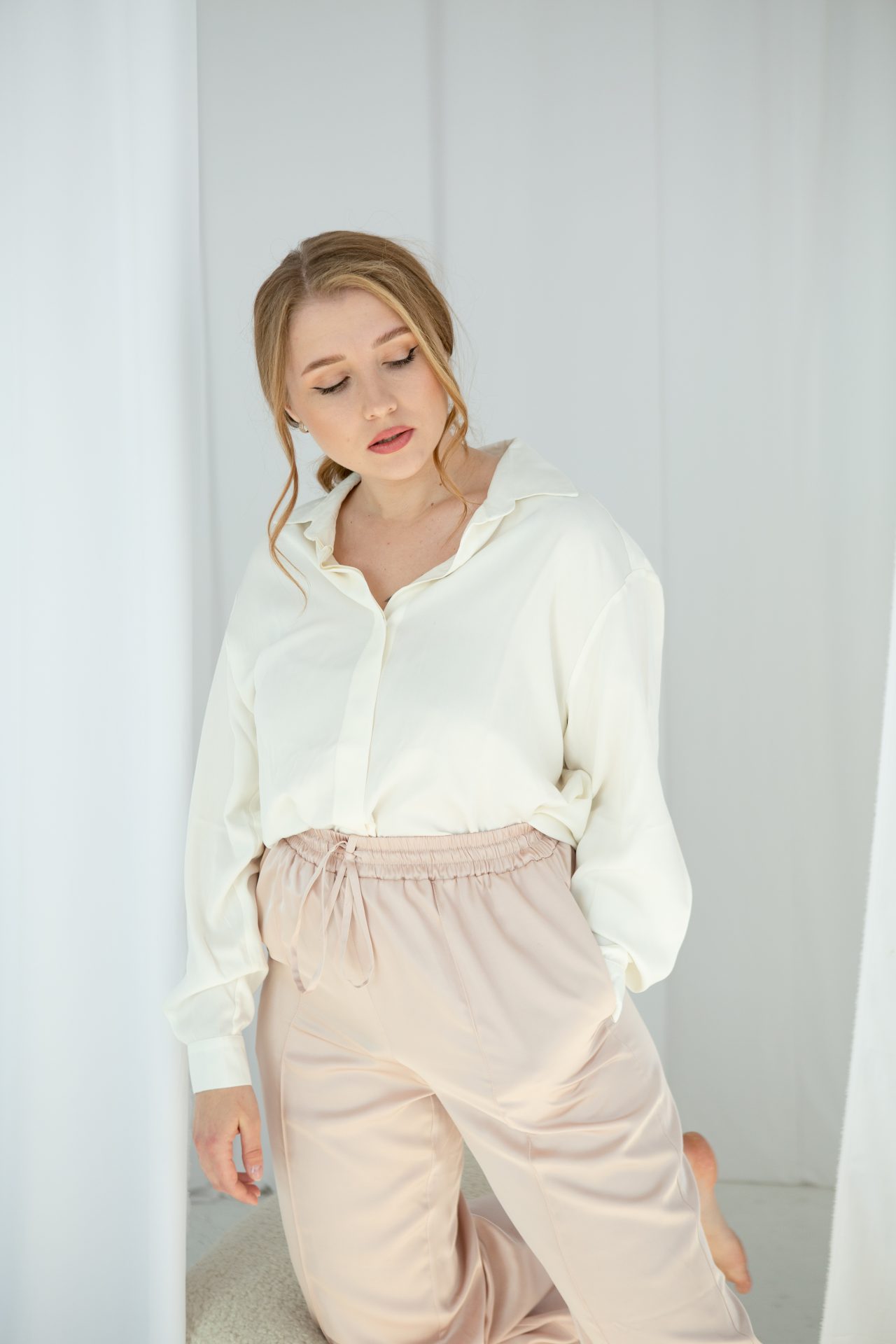 Класична біла сорочка Роксі від FAYNA