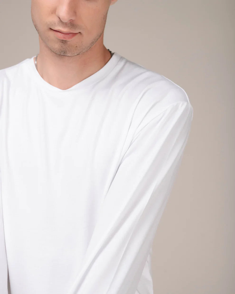 Мʼякий чоловічий лонг від ANMIREPOSE