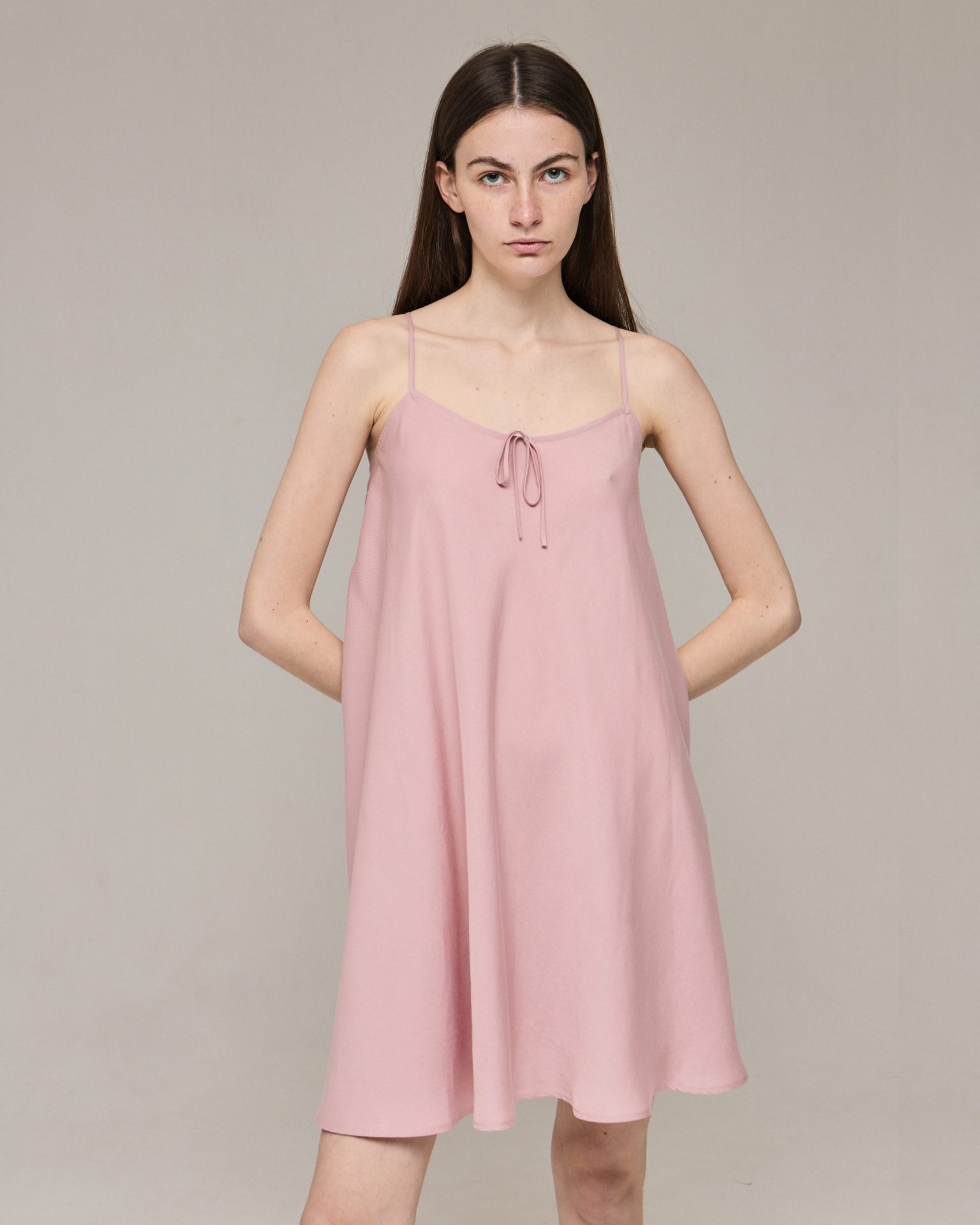 Сукня міні з евкаліпту від ANMIREPOSE