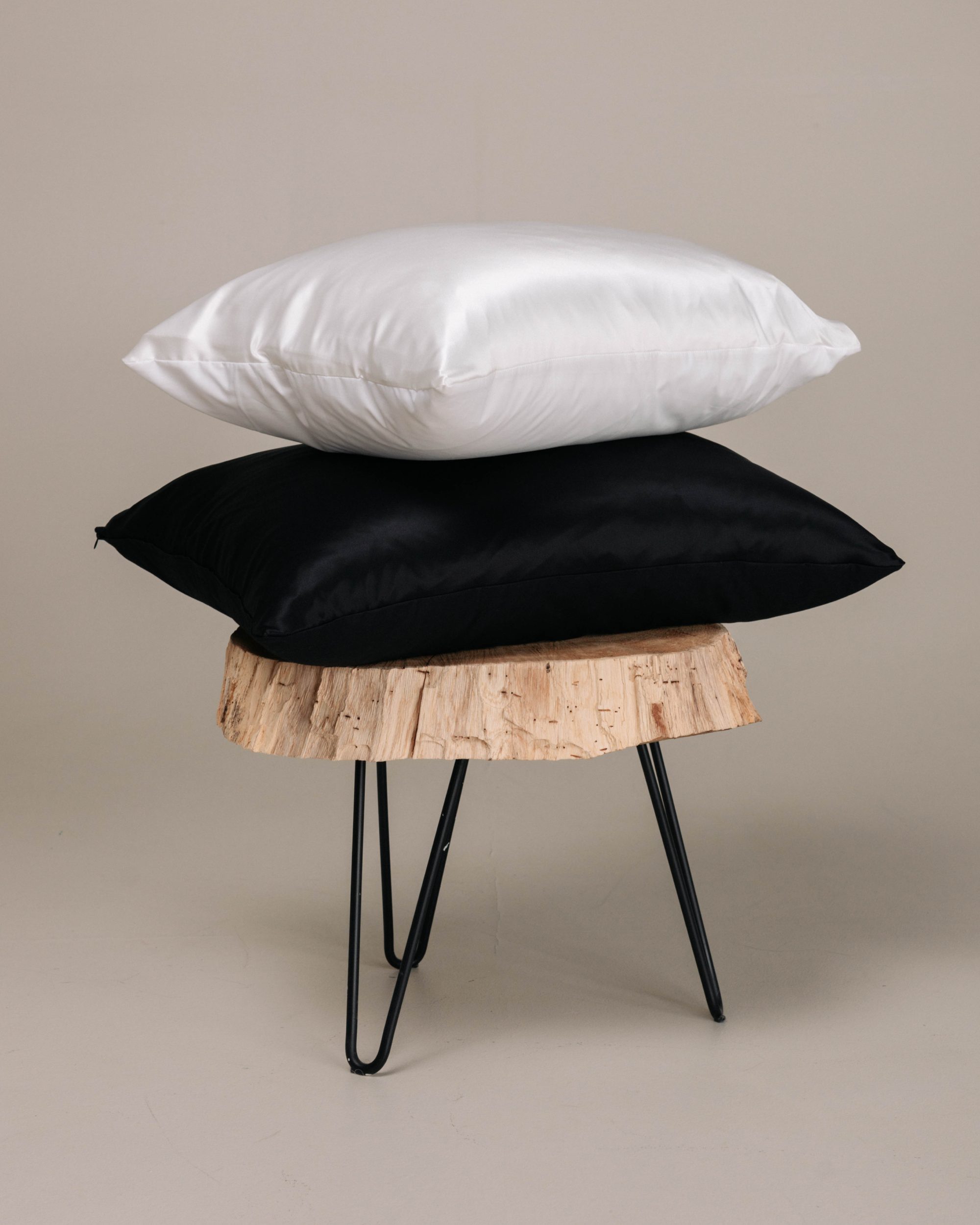 Шовкова наволочка від ANMIREPOSE