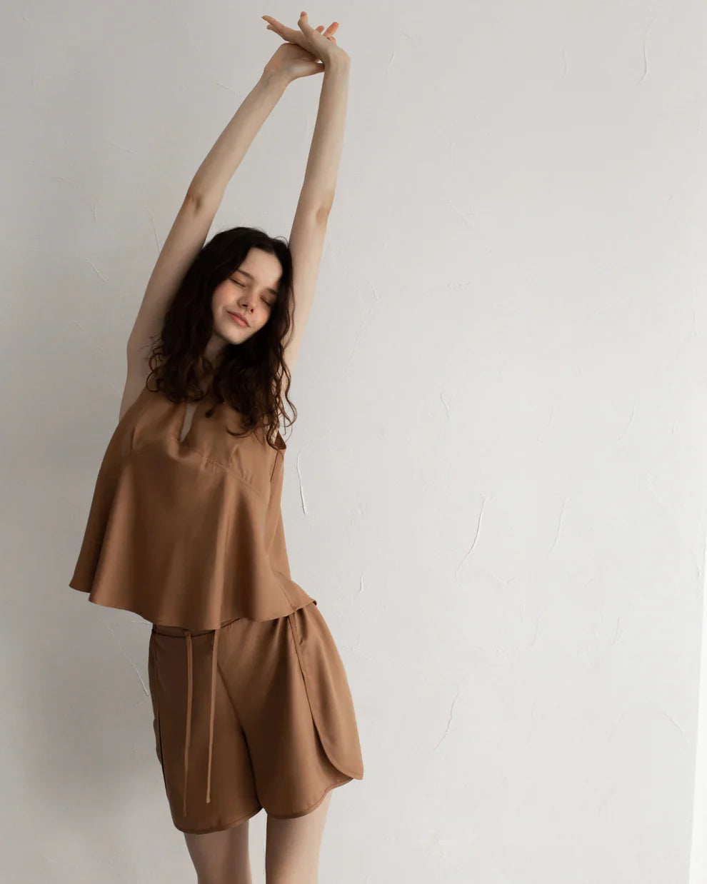 Шорти з розрізом від ANMIREPOSE