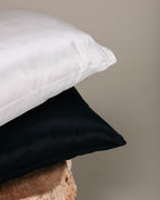 Hodvábna obliečka na vankúš od ANMIREPOSE