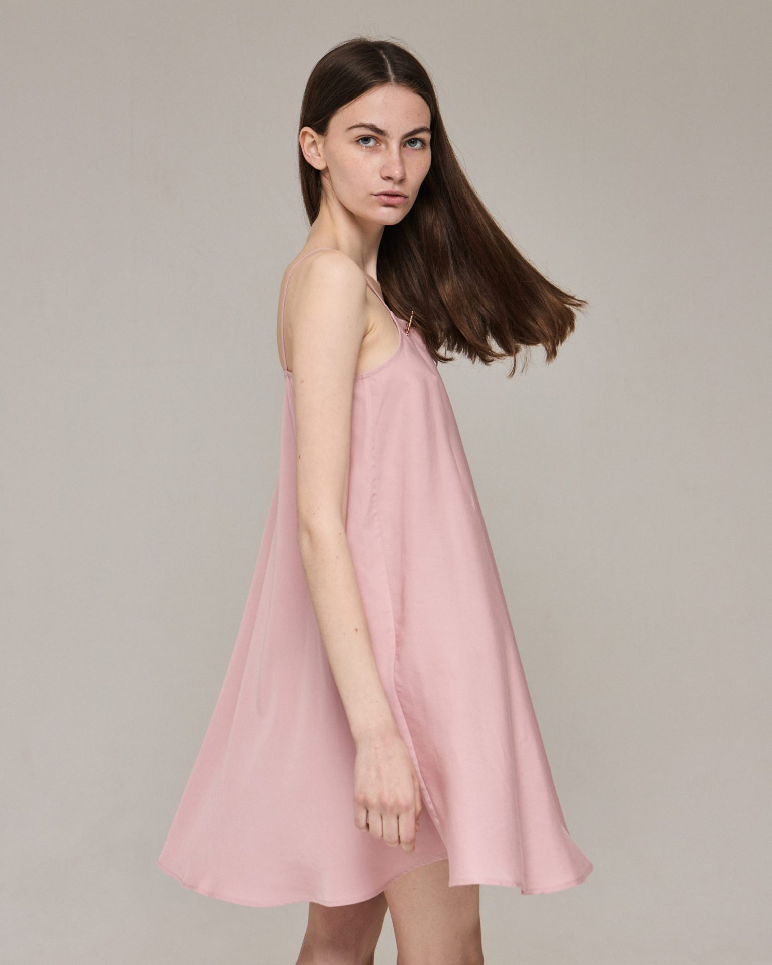 Сукня міні з евкаліпту від ANMIREPOSE