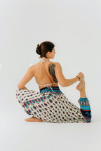 Unisex nohavice Aladdin's "Paisley" tyrkysovo-granátovej farby od RAO