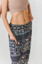 Voľné jogové nohavice "Ethno-rose Navy" RAO unisex