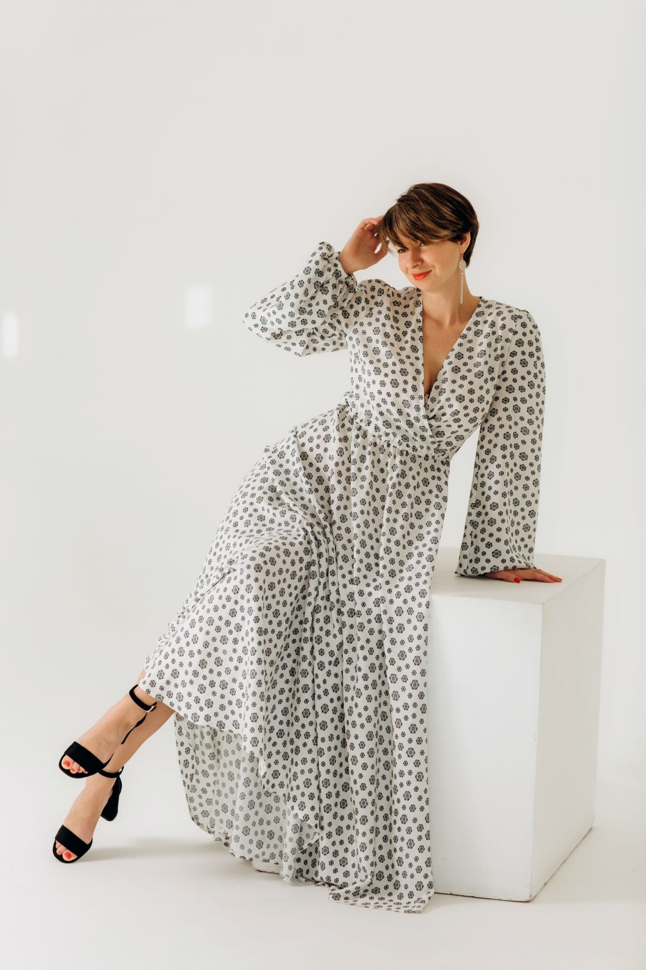 Dlhé šaty s rukávmi "Slonovinové sny" RAO