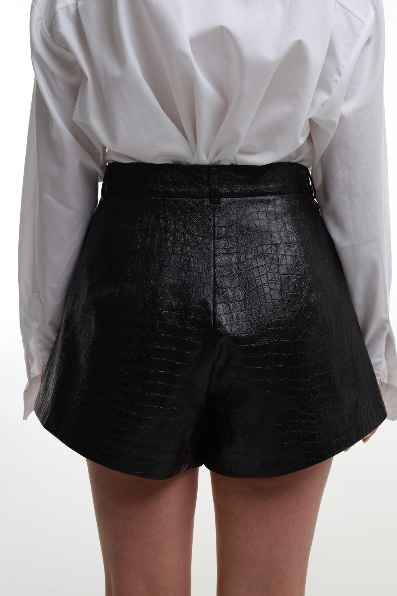 Шорти синтетична шкіра чорні BRU