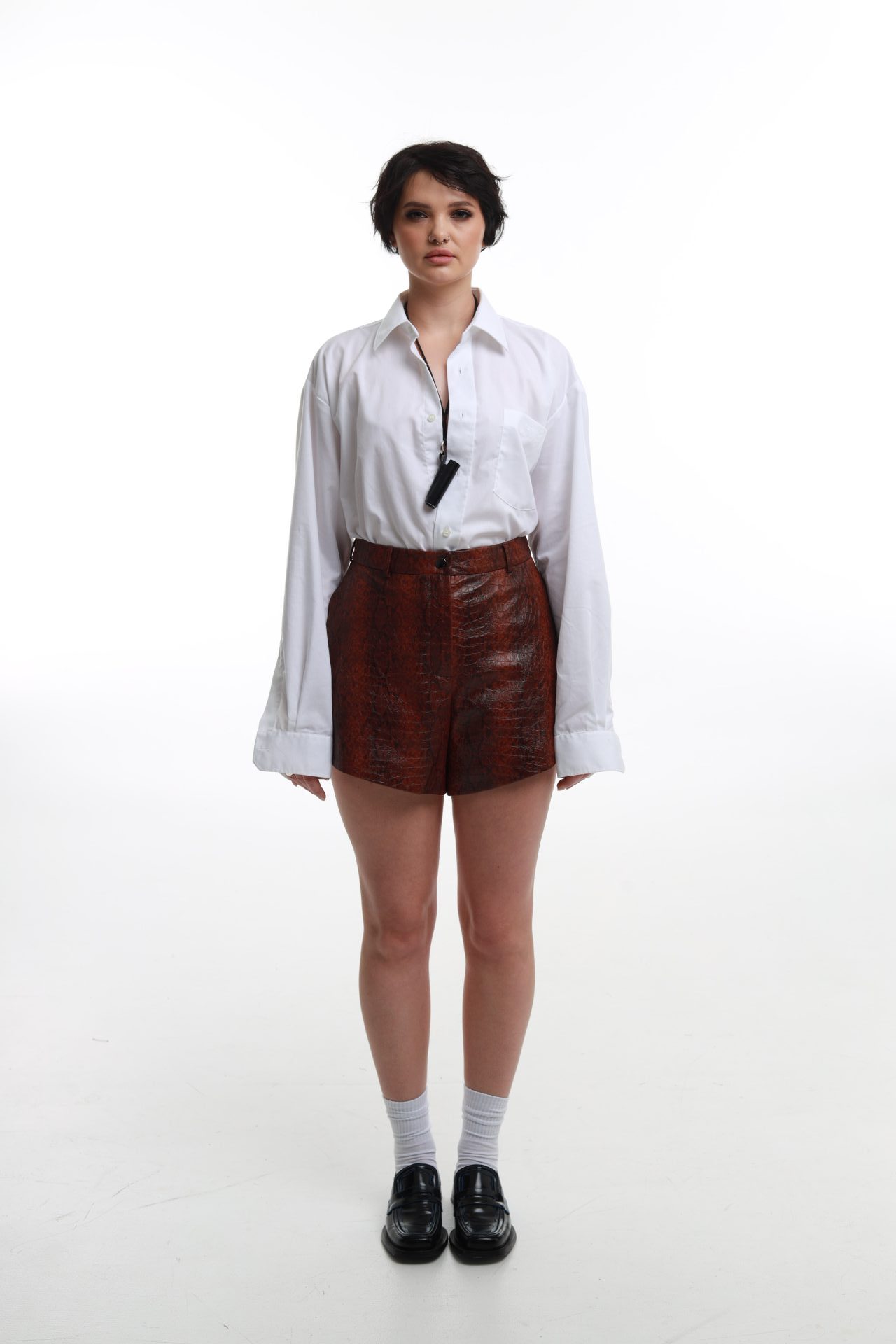 Шорти синтетична шкіра коричневі BRU