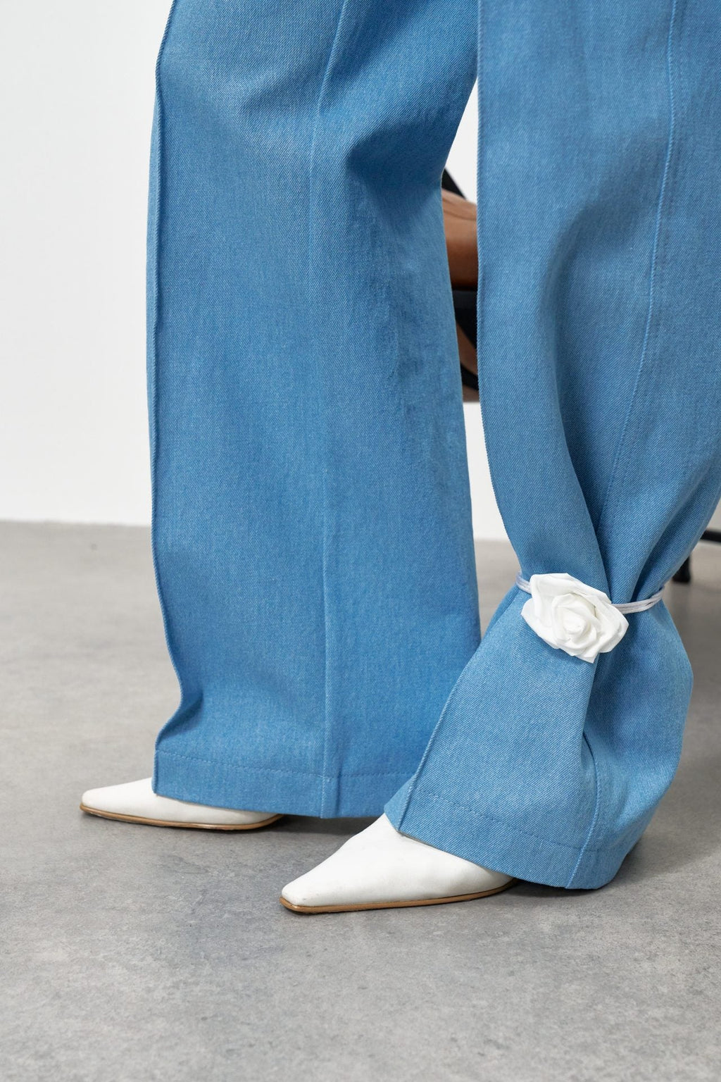 Modré džínsy KA.EL so šípkami