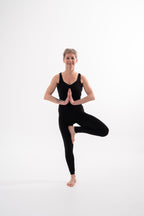 Jóga overal Tara s otvoreným chrbtom od RAO WEAR