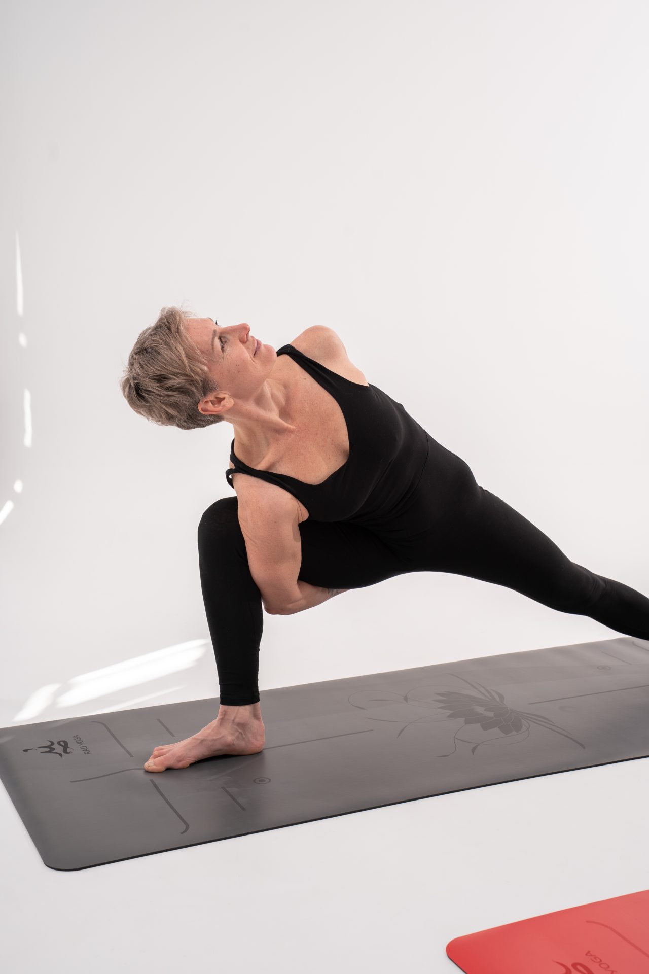 Комбінезон для йоги з відкритою спиною Тара від RAO WEAR