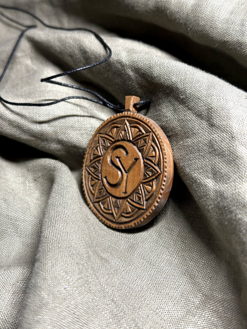 Підвіска Збережи Себе від SAVE yourself