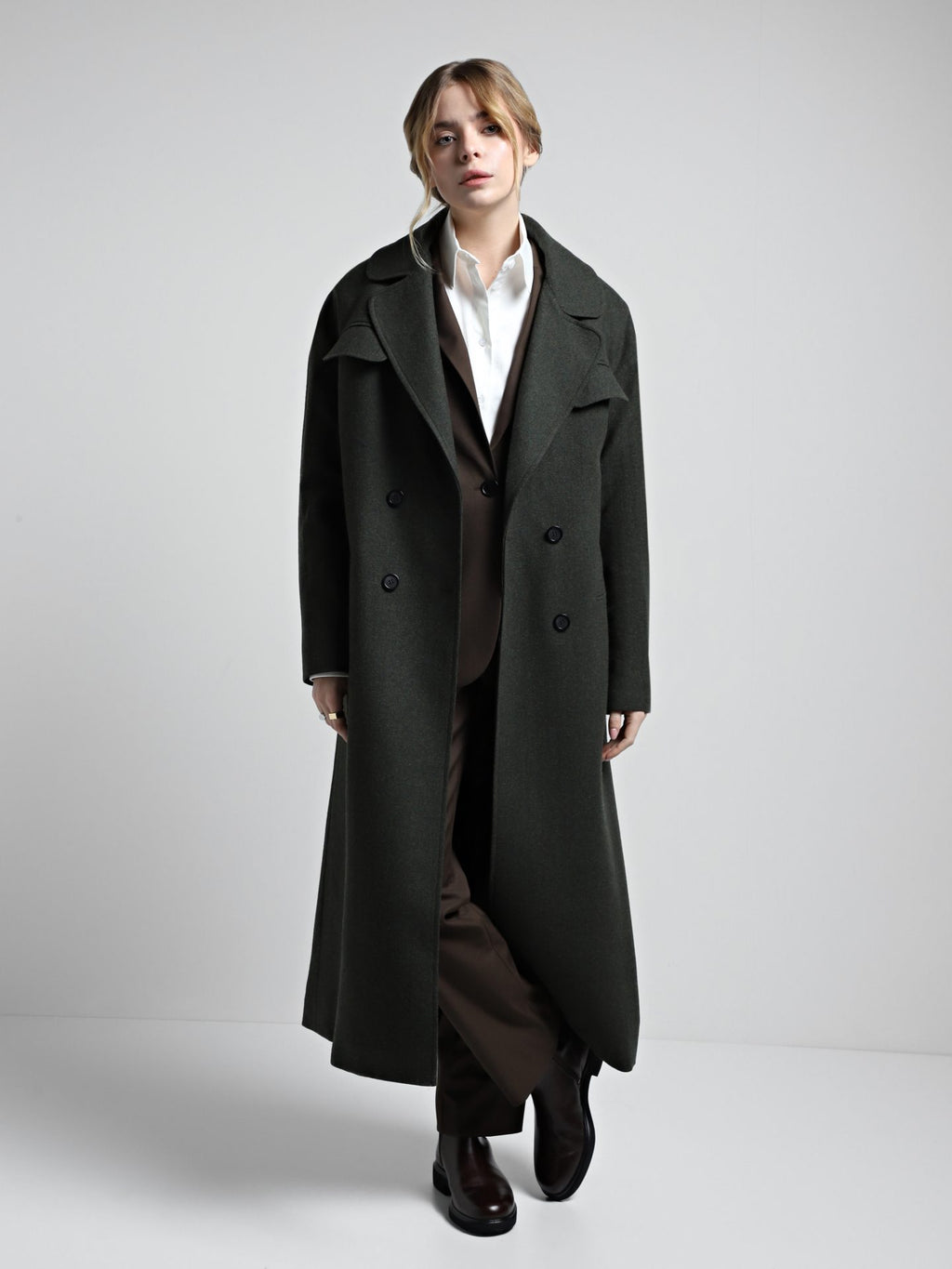 Dvojradový kabát s rovnou siluetou DUDINA