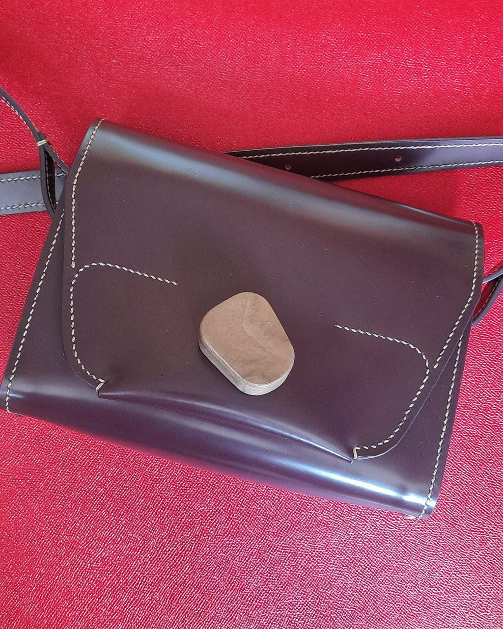 Crossbody JOY čerešňová od Synyavy