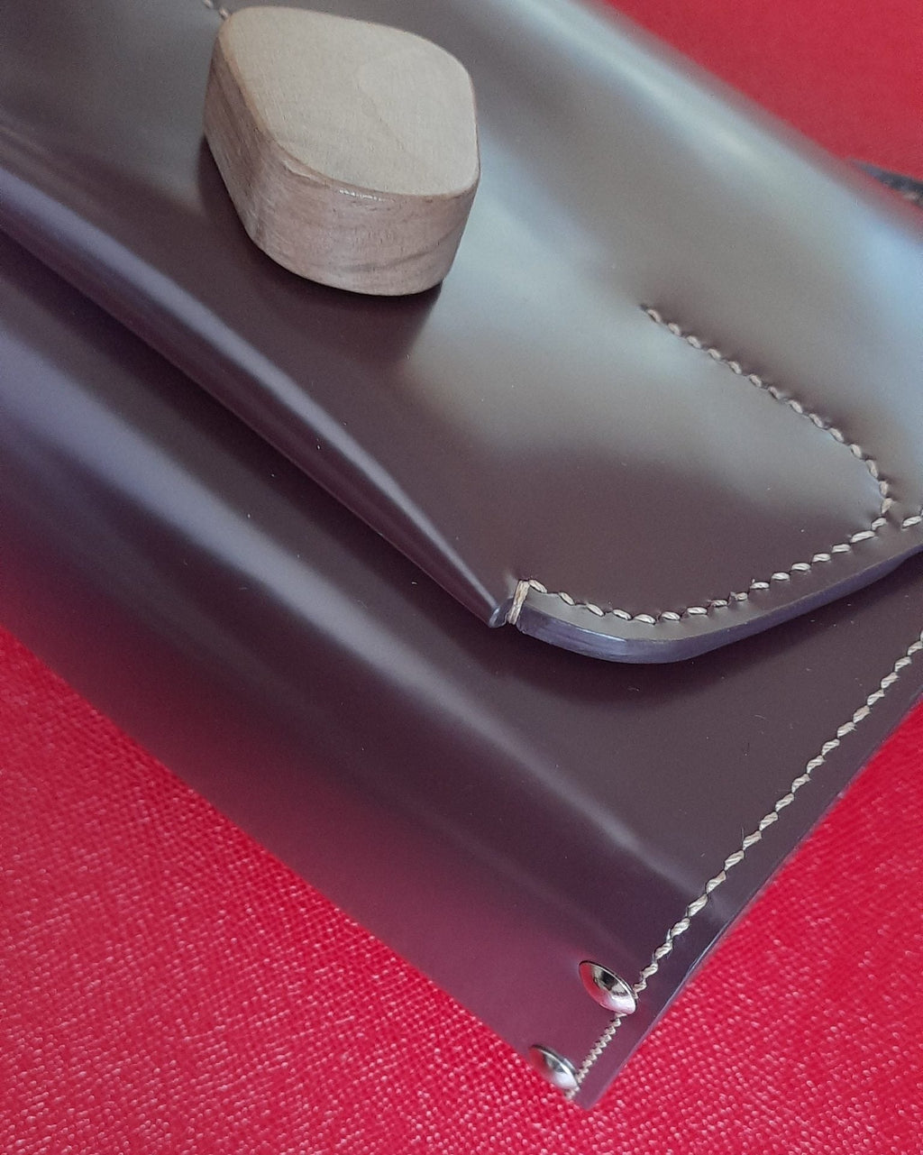 Crossbody JOY čerešňová od Synyavy