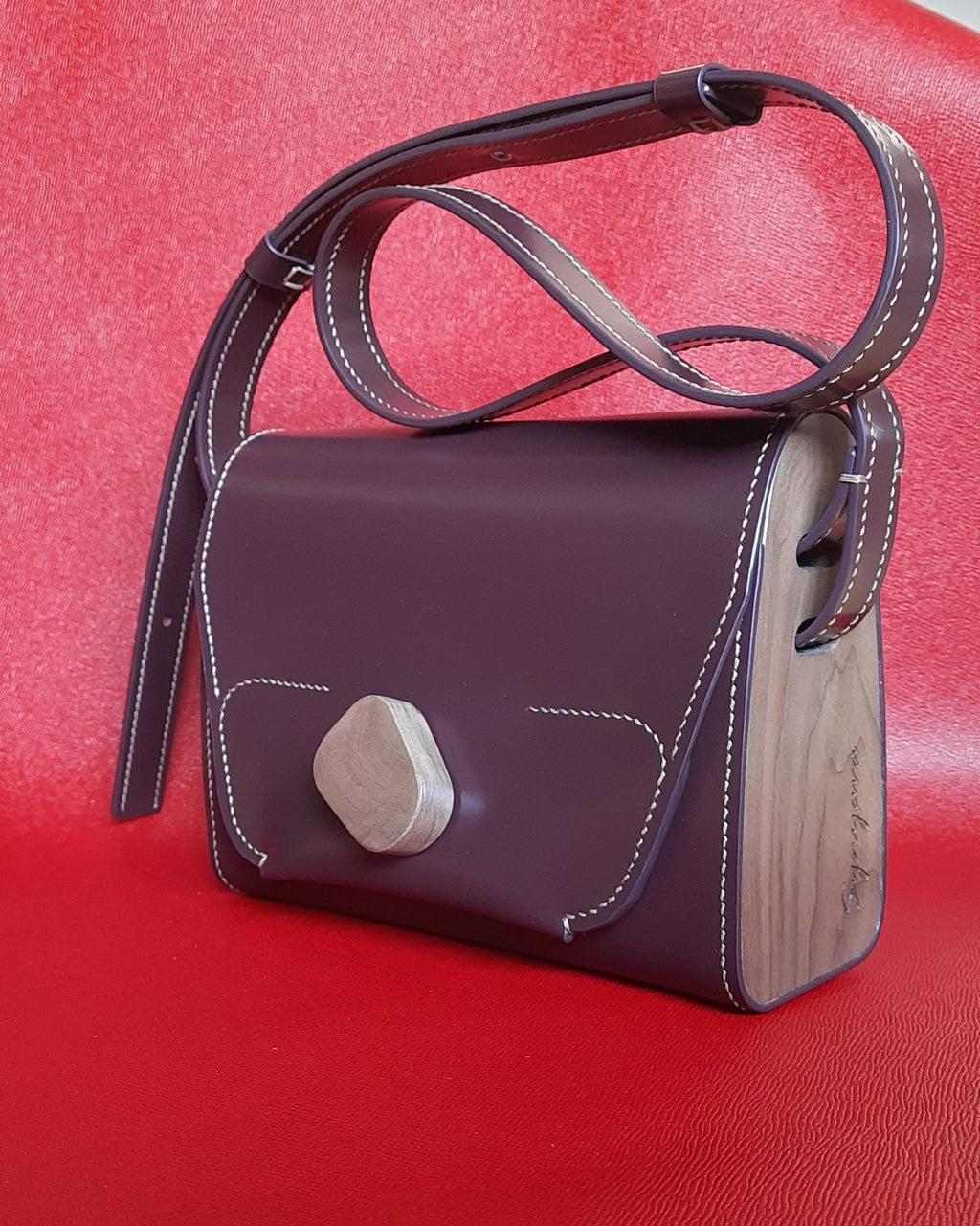 Crossbody JOY čerešňová od Synyavy
