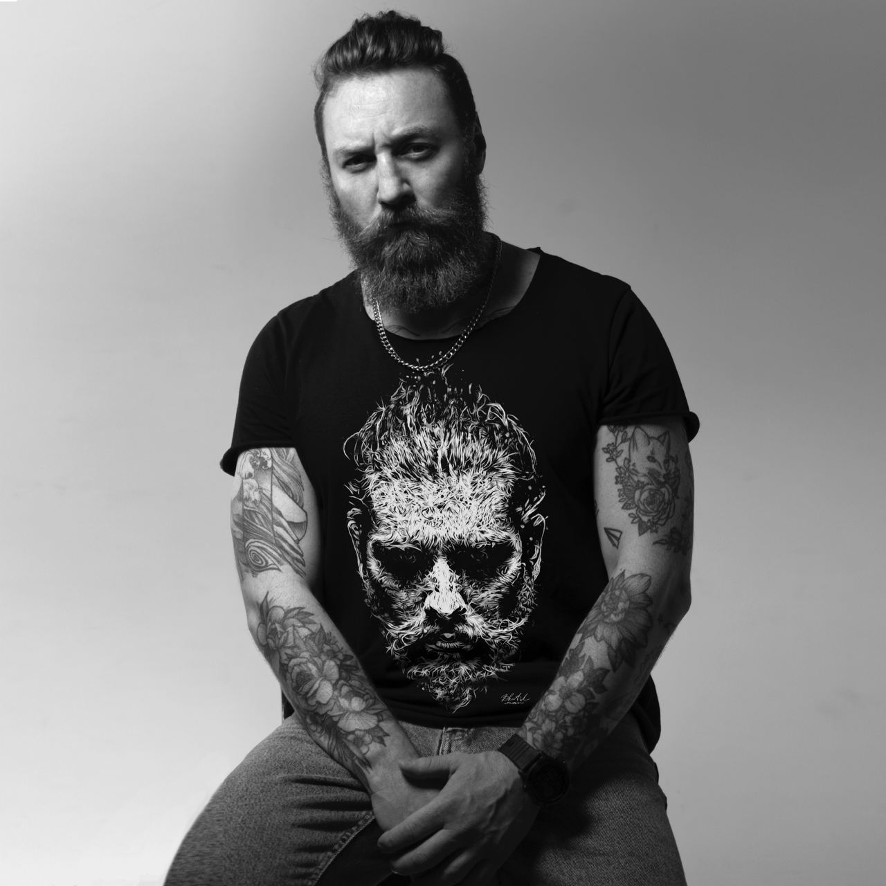 Футболка чоловіча чорна Їжак від BRUTALMAN