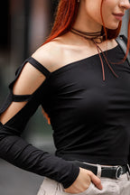 Dlhý rukáv s asymetrickým rukávom, čierny, od BRU