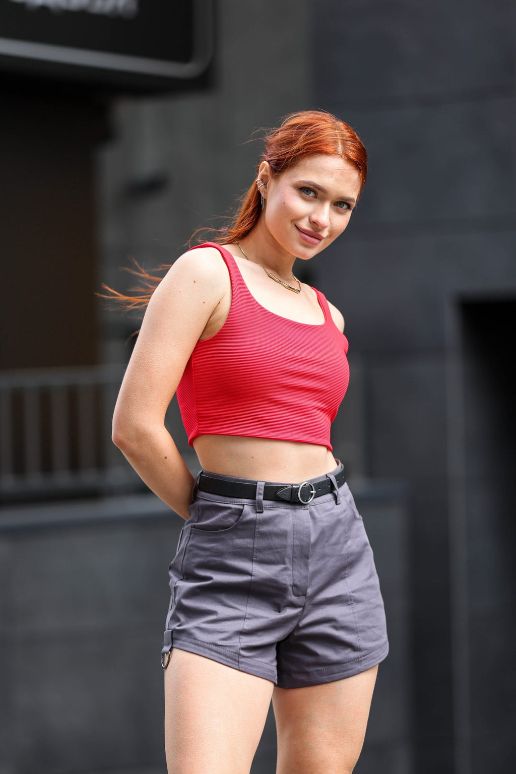 Топ з відкритою спинкою в кольорах чорний, червоний від BRU