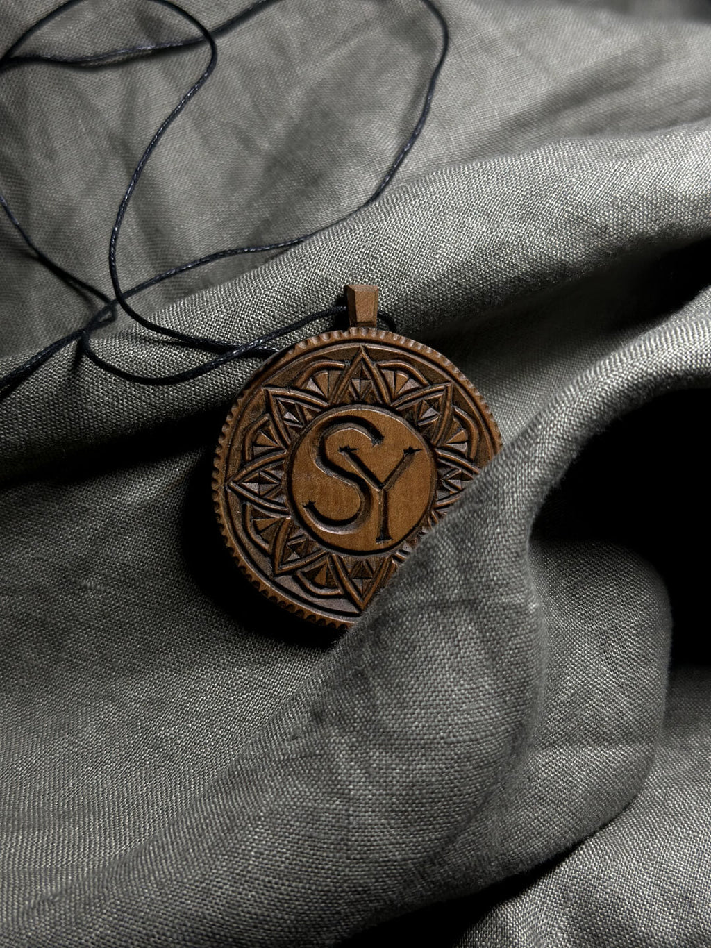 Підвіска Збережи Себе від SAVE yourself