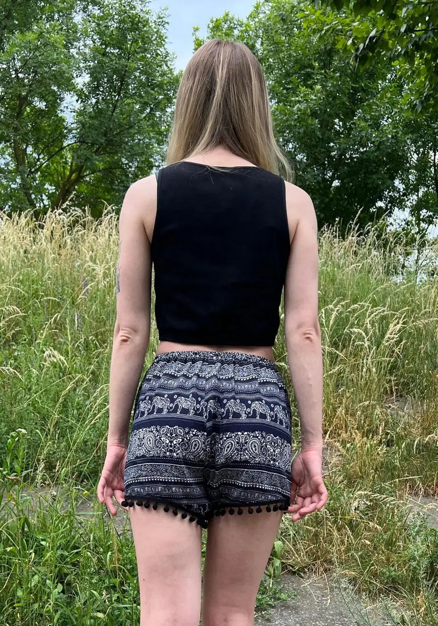 Жіночі шорти з помпонами "Elephant" RAO