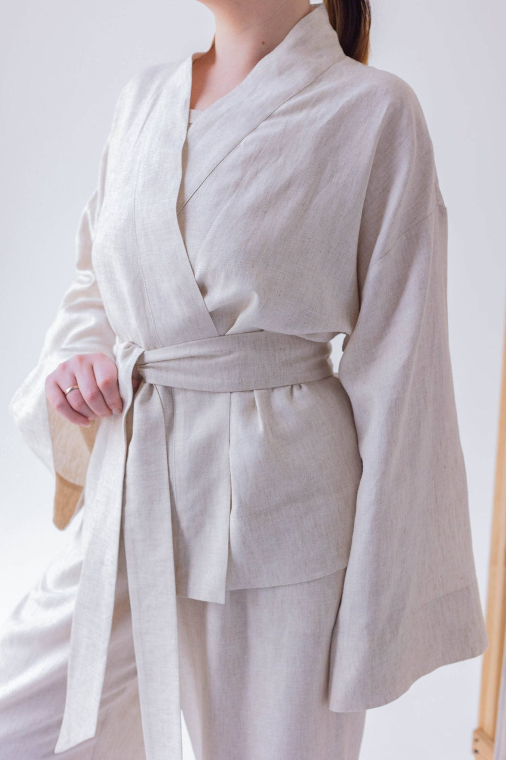 Кімоно з конопель, колір бежевий меланж від VIRA APPAREL