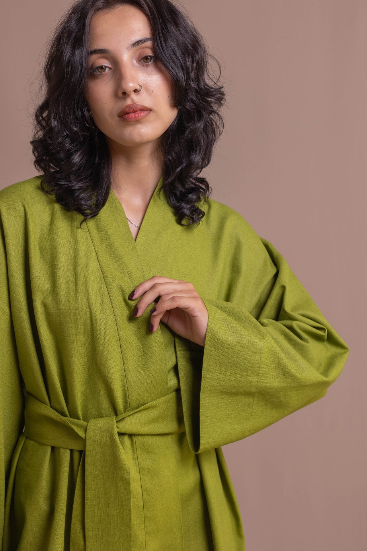 Сукня-кімоно з кропиви, колір оливковий від VIRA APPAREL