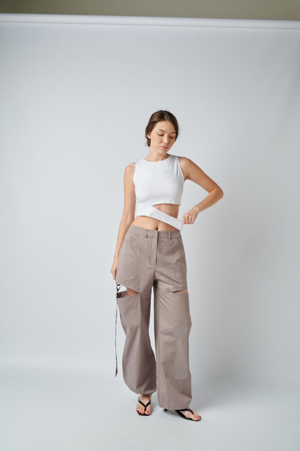 Asymetrický top, 8 farieb BRU