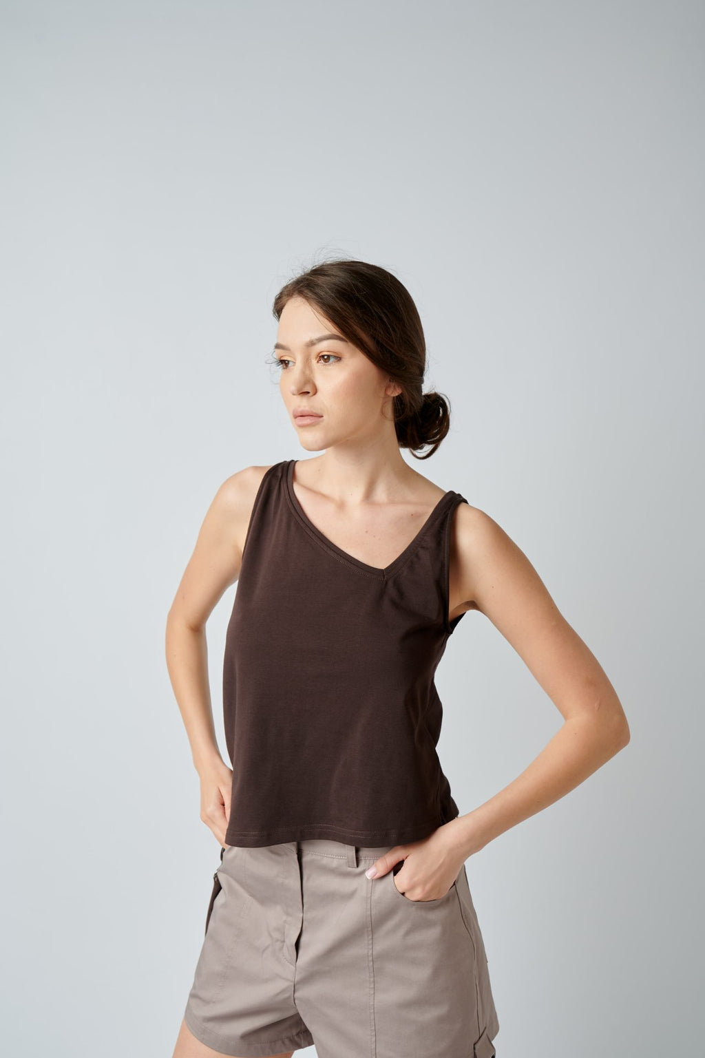 Asymetrické tričko, 4 farby BRU