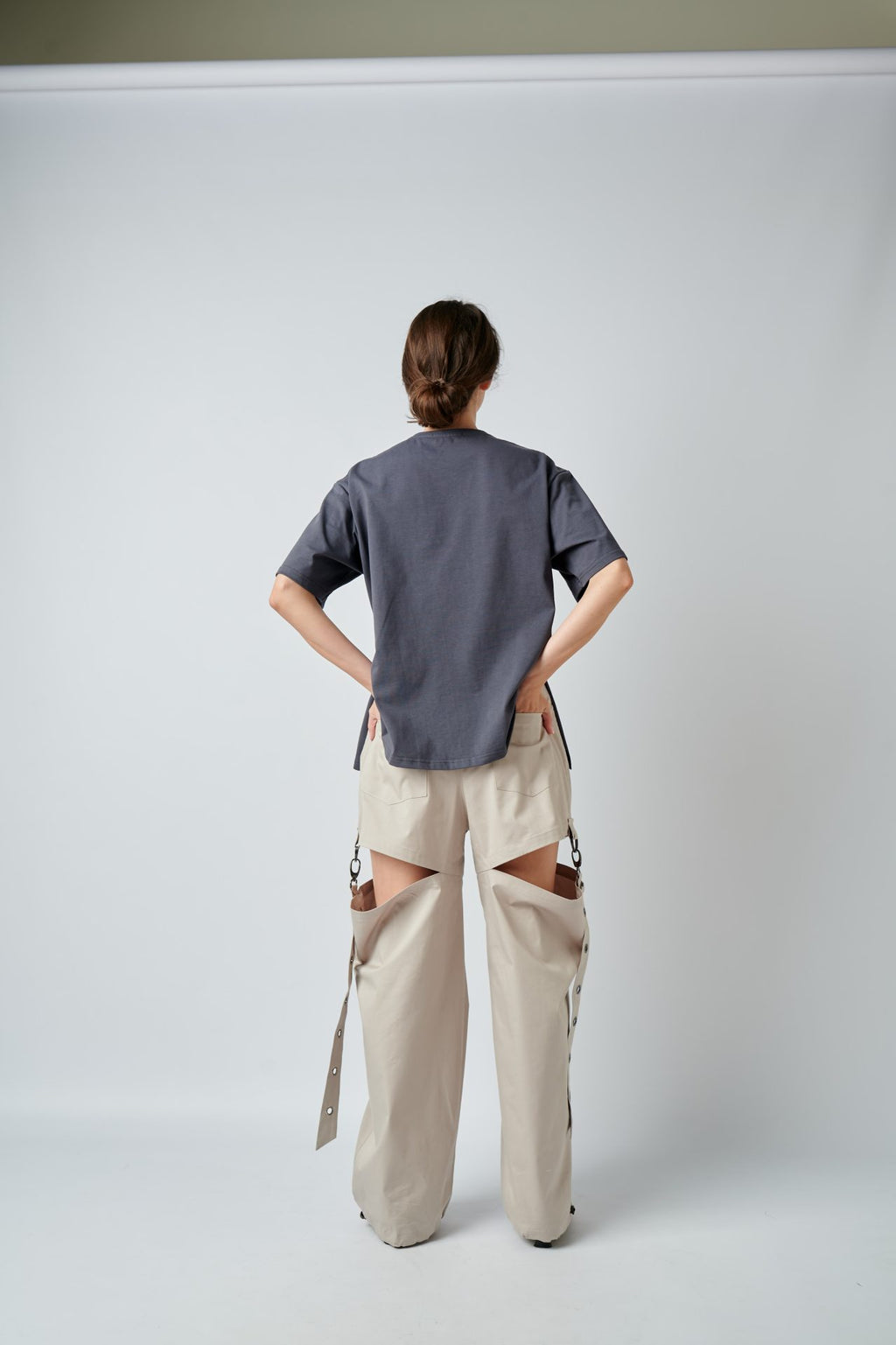 Футболка з розрізами, 3 кольори BRU