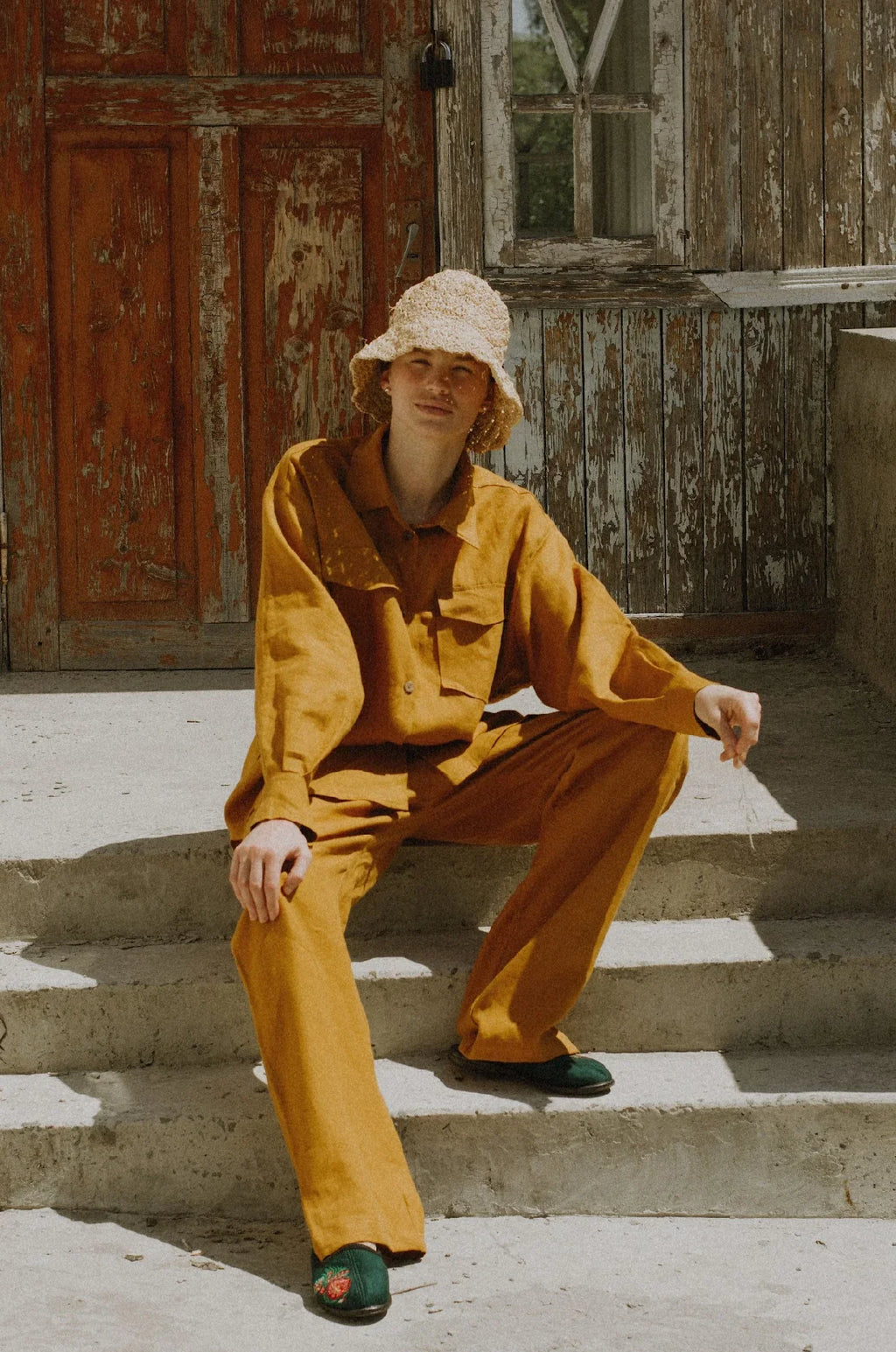 Лляний костюм Rising Sun унісекс від REBELpatterns