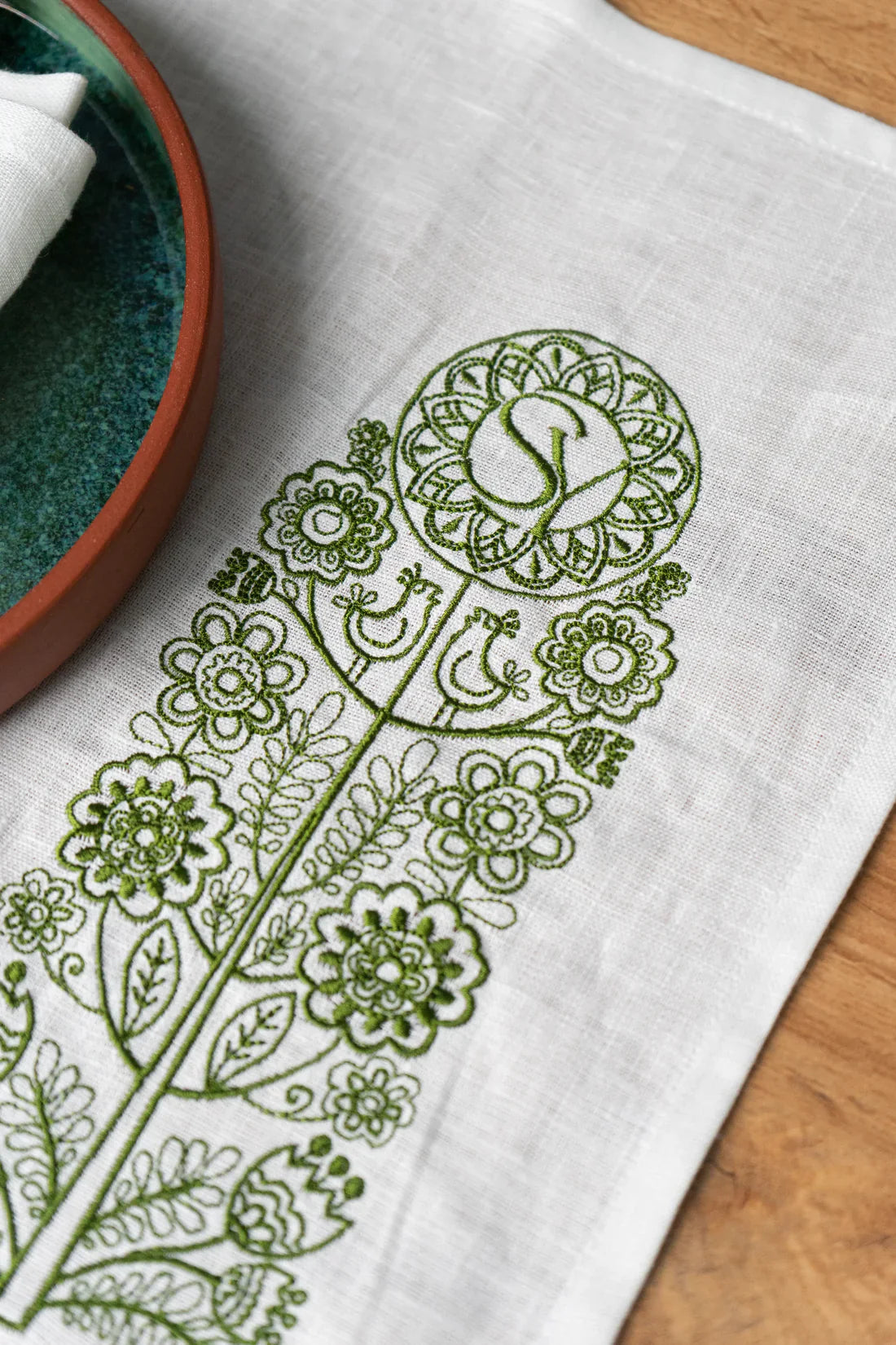 Ранер лляний, доріжка на стіл Дерево роду SAVE yourself