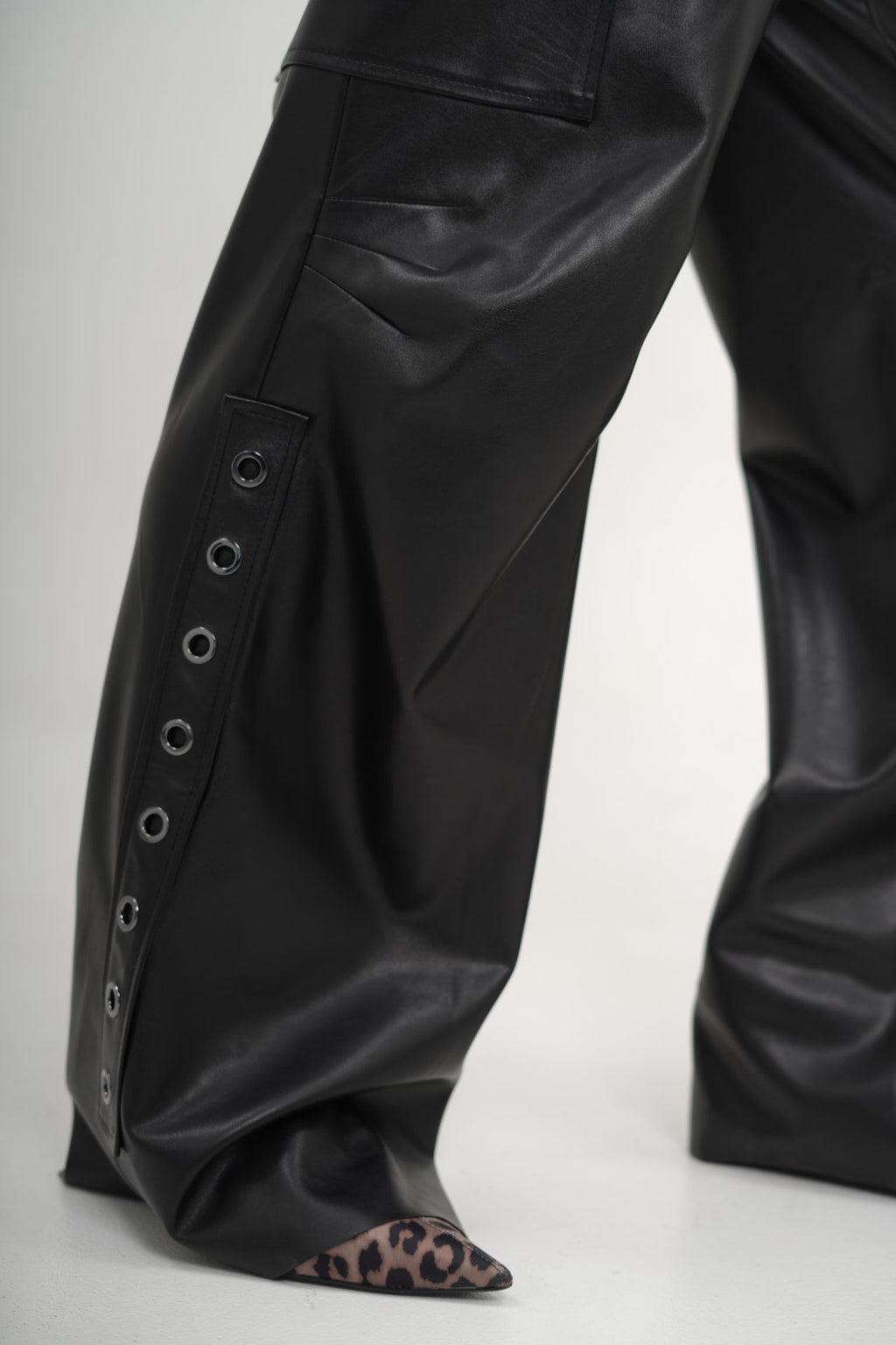 Карго чорні синтетична шкіра BRU