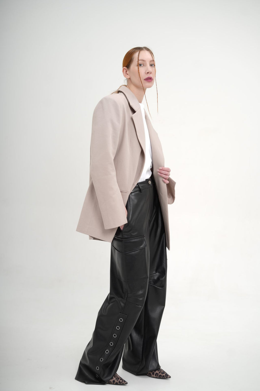 Bunda s rozparkami na rukávoch béžová BRU