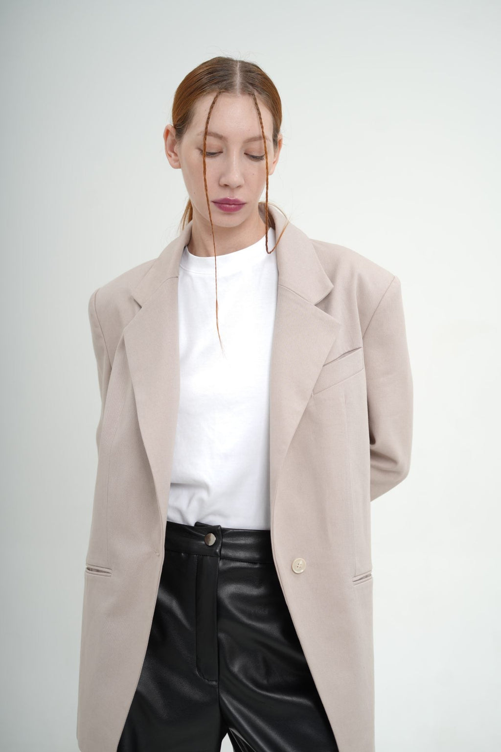 Bunda s rozparkami na rukávoch béžová BRU