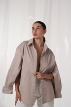 Сорочка з прихованими розрізами на рукавах (3 кольори) BRU