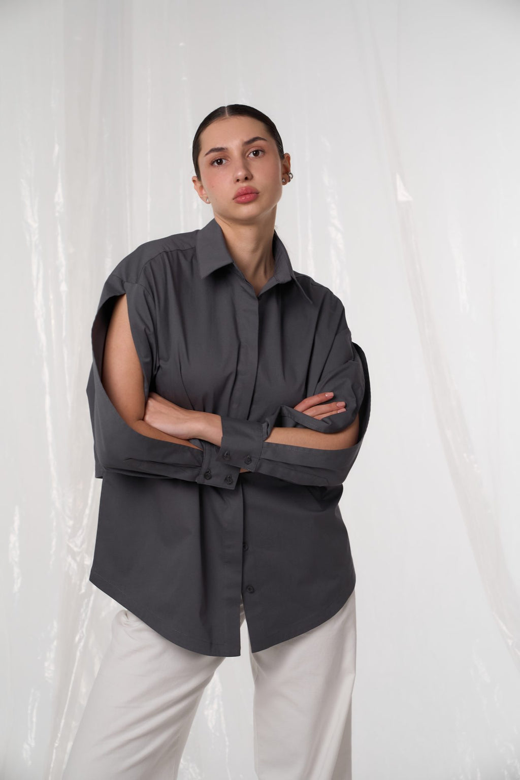 Košeľa s rozparkami na rukávoch v 3 farbách BRU