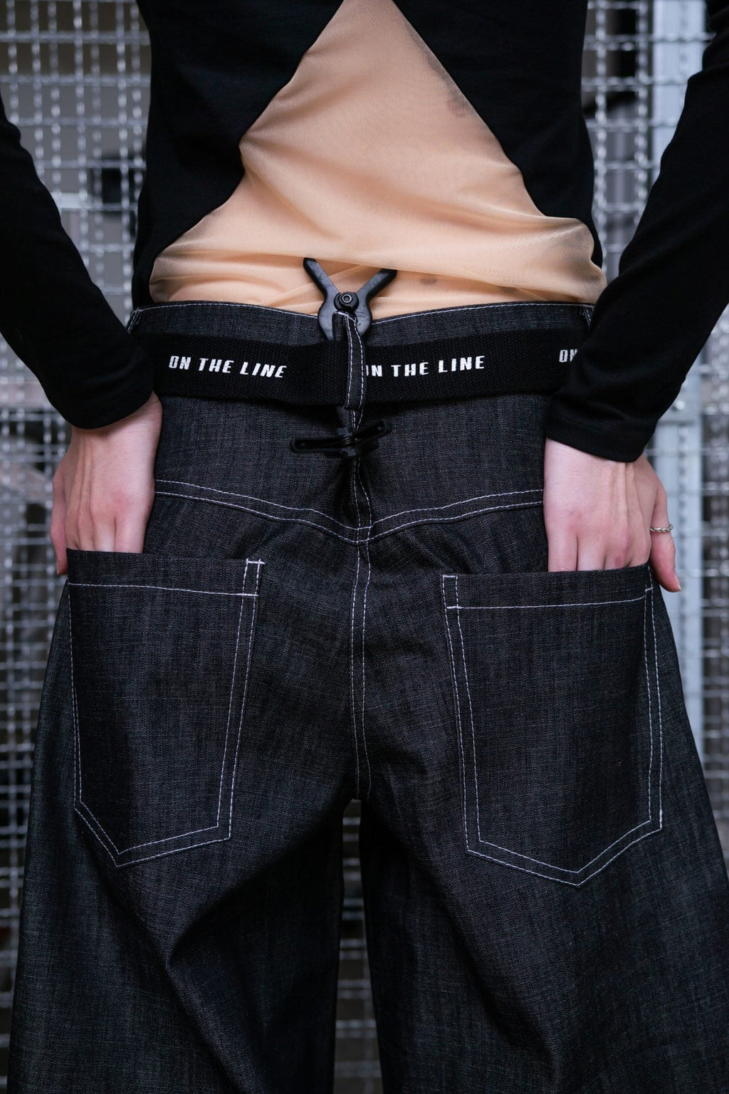 Široké džínsy BRU s nízkym pásom