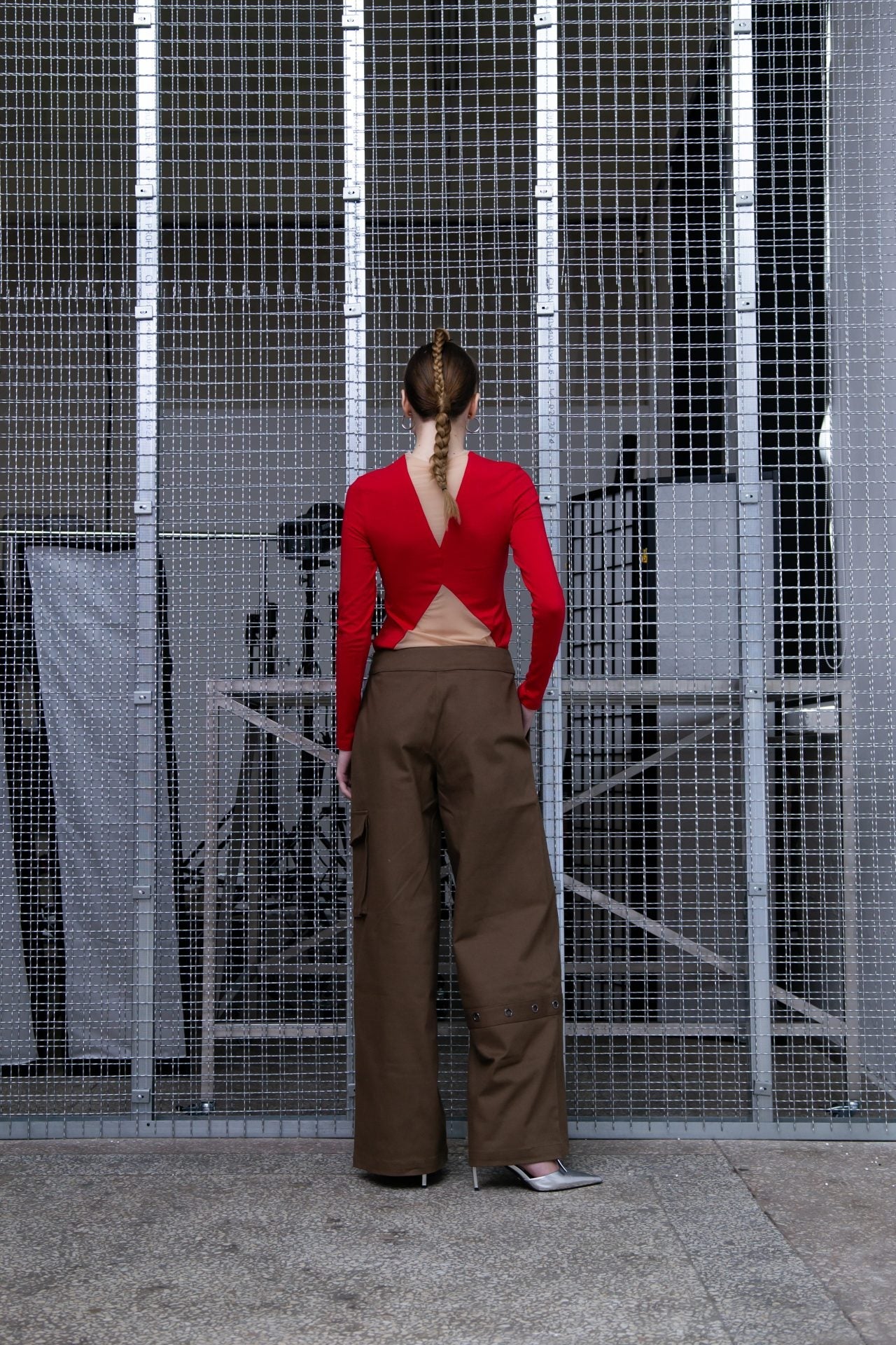 Лонгслів з сіткою на спинці BRU