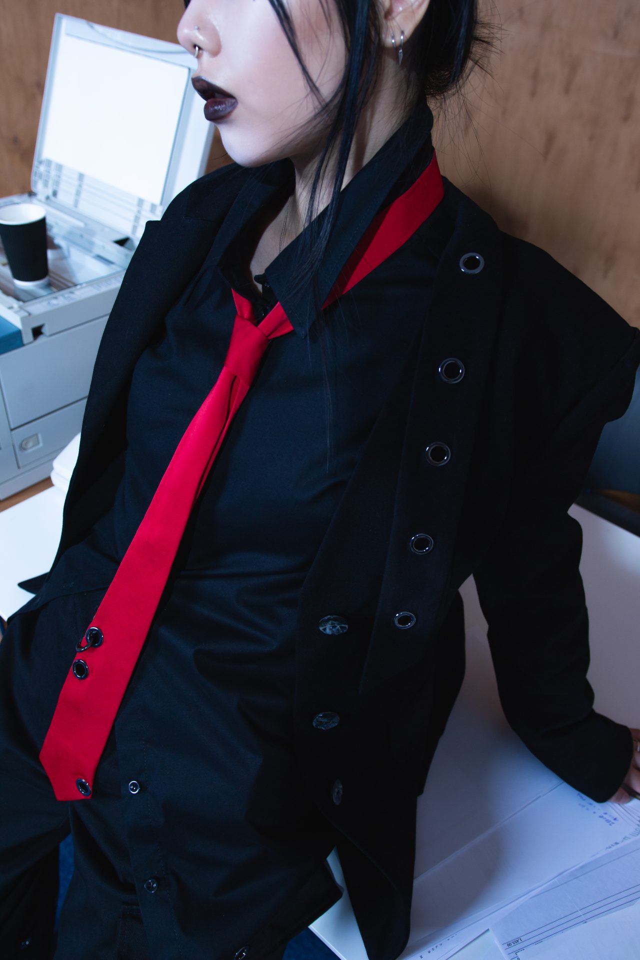 Краватка з металевою фурнітурою, 2 кольори BRU