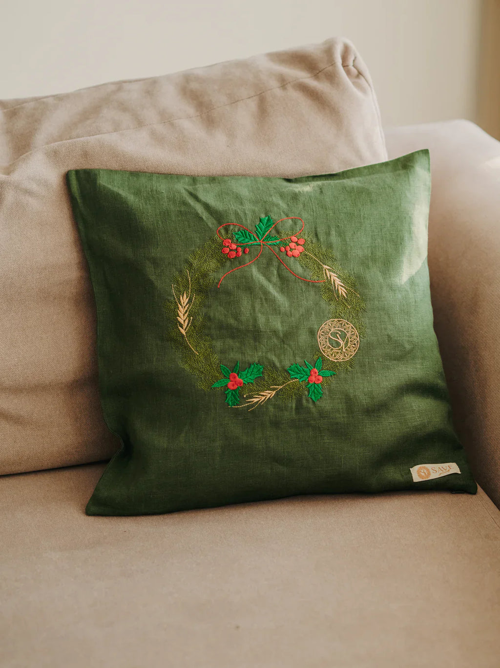 Наволочка лляна з вишивкою Різдвяно-Новорічна SAVE yourself