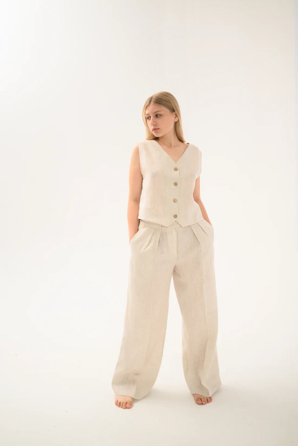 Жилет легкого крою із високоякісного льону від SAVE yourself