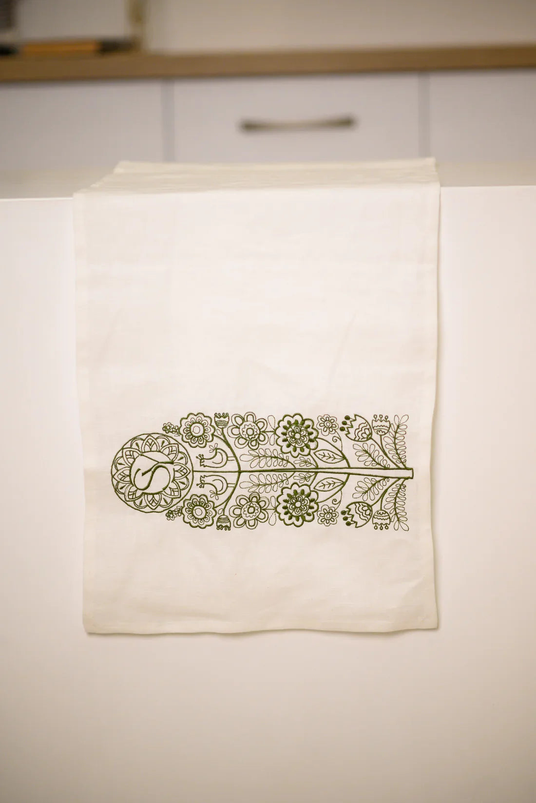 Ранер лляний, доріжка на стіл Дерево роду SAVE yourself