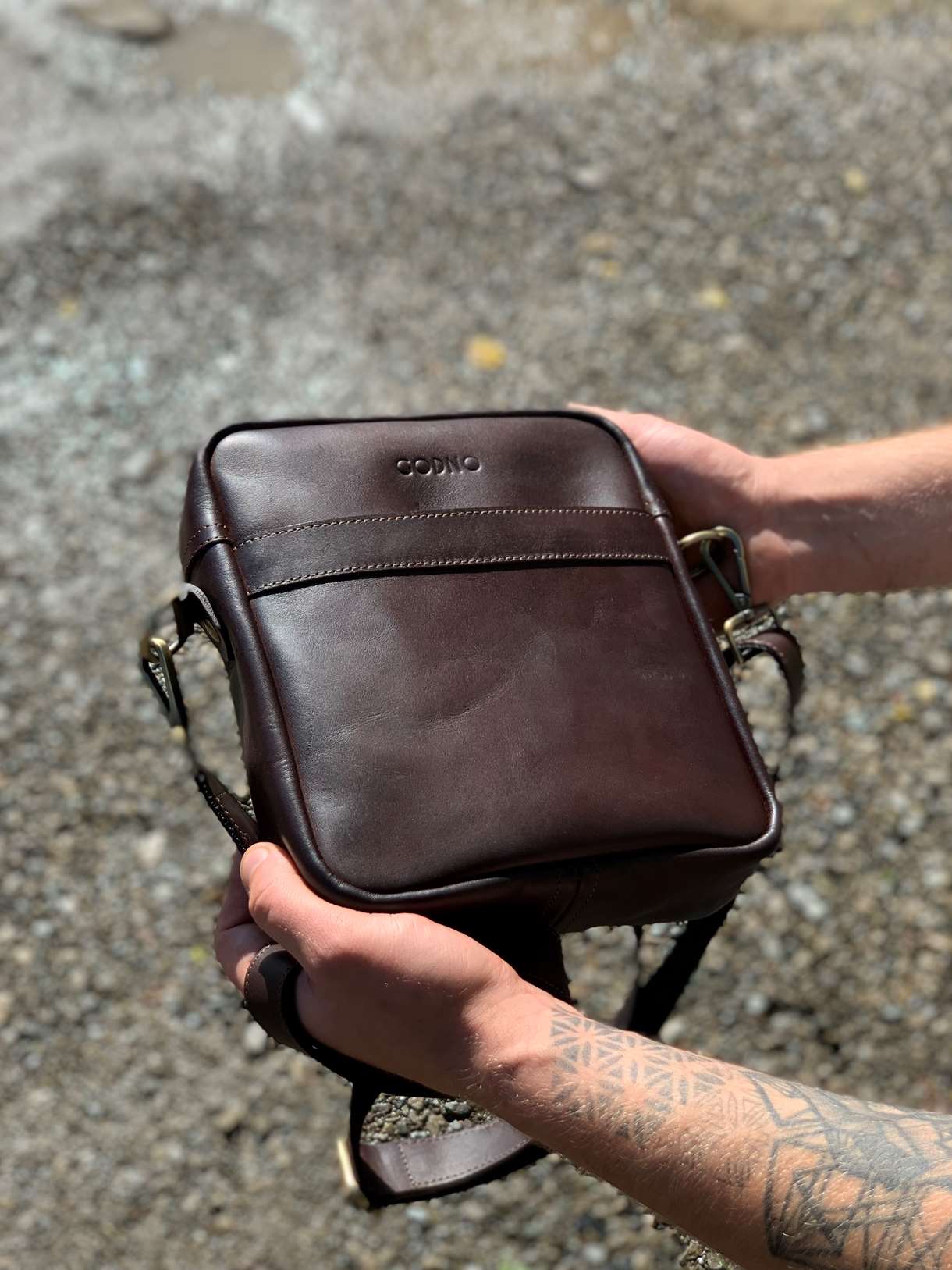 Сумка Brick bag middle шоколадний колір від GODNO