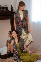 Жилет “Рожева ніжність” від LunaTart на Замовлення