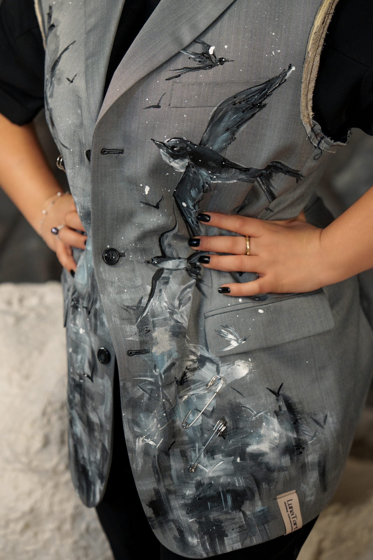 Жилет “Політ абстракції” від LunaTart на Замовлення