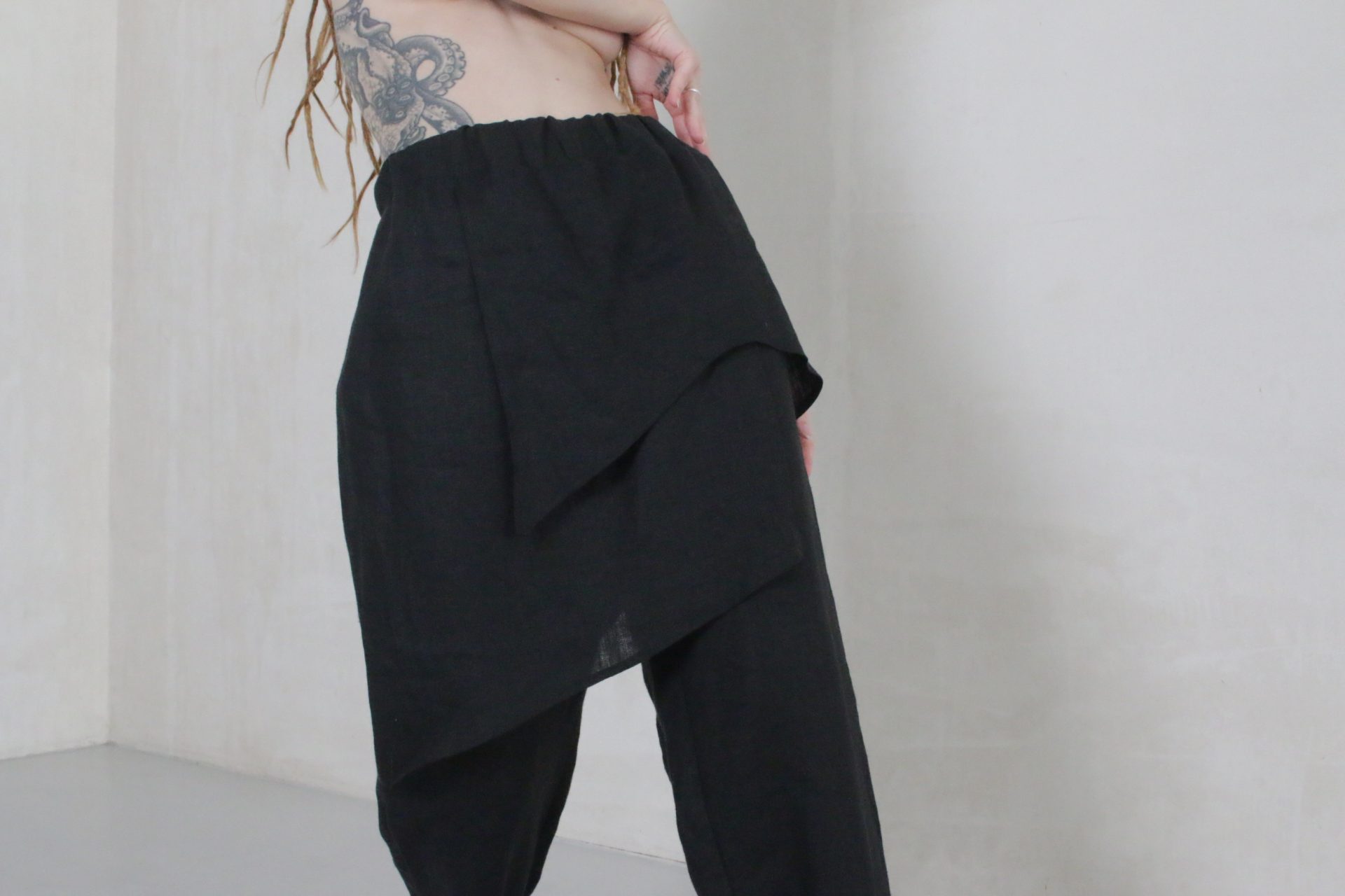 Лляні штани від RAHIM ITEGEZ